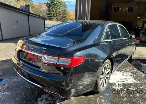 2017 Lincoln Continental z USA, uszkodzony, nr VIN 1LN6L9UK9H5617828